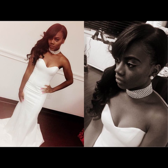 White dress - Picture 4 of 6